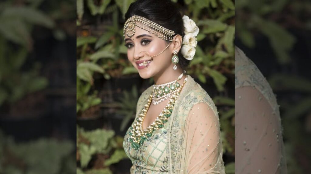 All the times Shivangi Joshi absolutely slayed in a desi avatar - 4