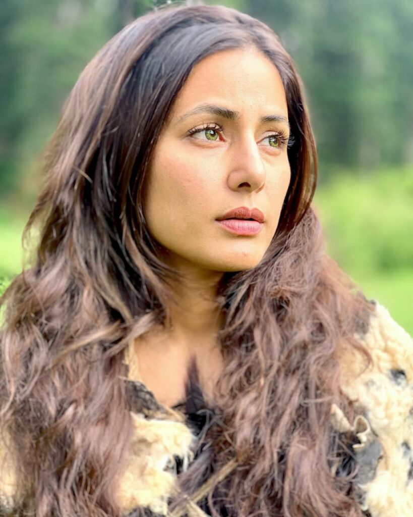 Check out Hina Khan’s first look from her Indo-Hollywood debut film, Country Of Blind - 4