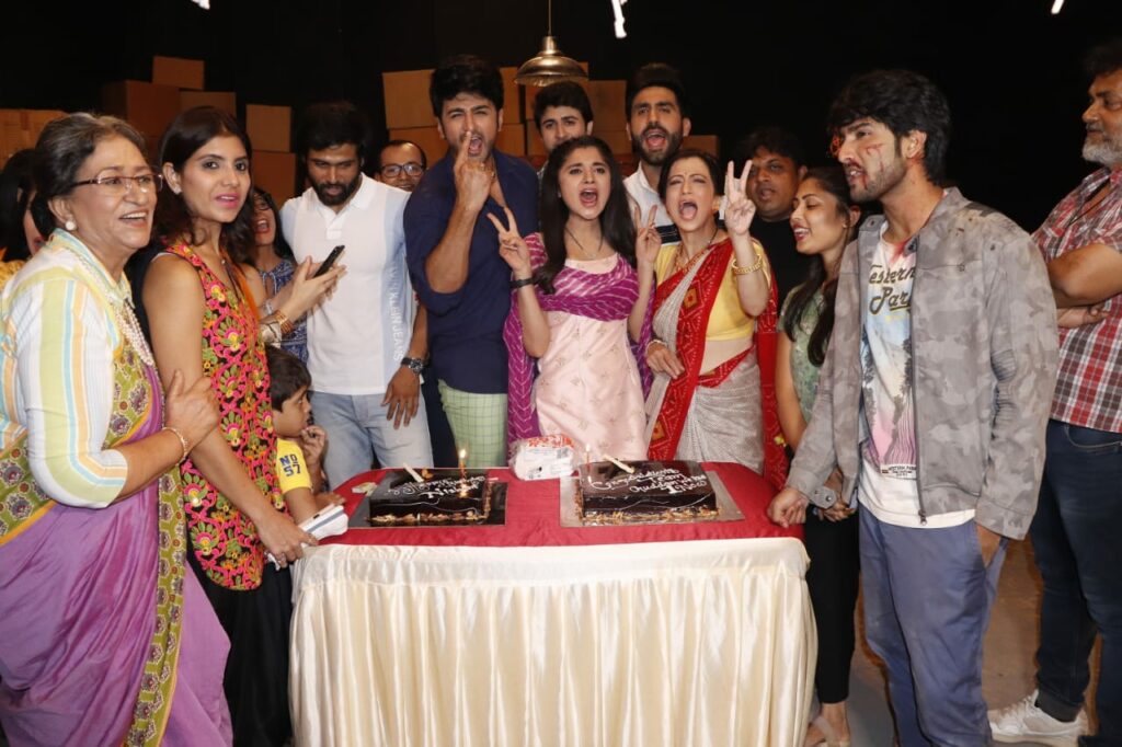 Guddan Tumse Na Ho Payega team celebrates one year completion - 3