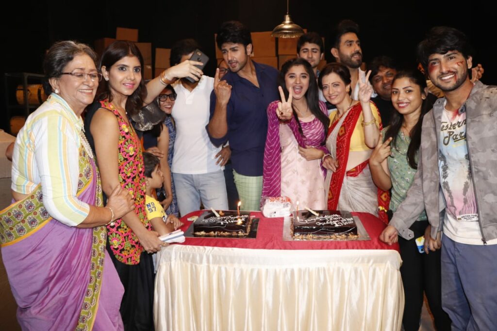 Guddan Tumse Na Ho Payega team celebrates one year completion - 7