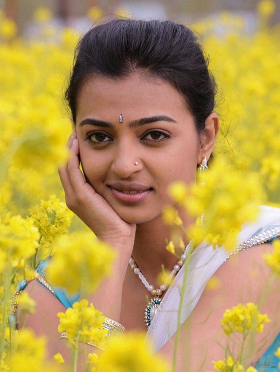 When Radhika Apte Aced The Fashion Game - 3