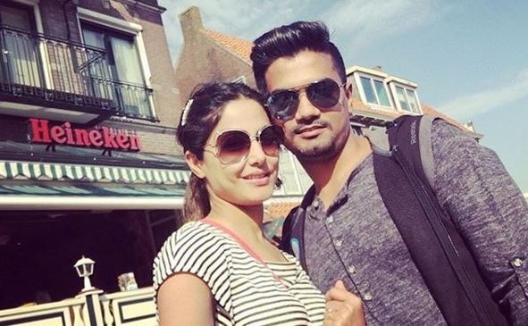 Hina Khan and Rohit Jaiswal are giving couple goals - 5