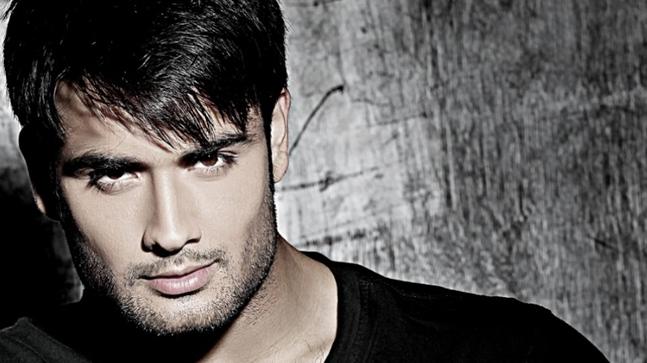 Hot and handsome pictures of Vivian Dsena - 0