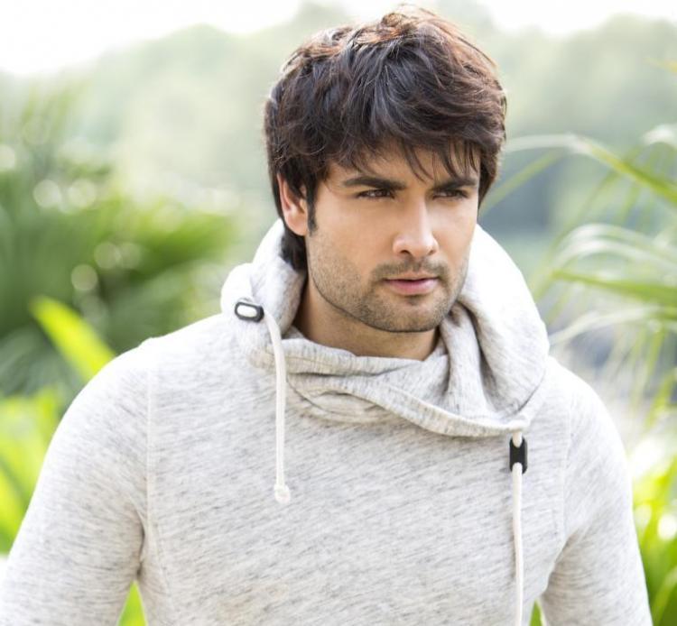 Hot and handsome pictures of Vivian Dsena - 2