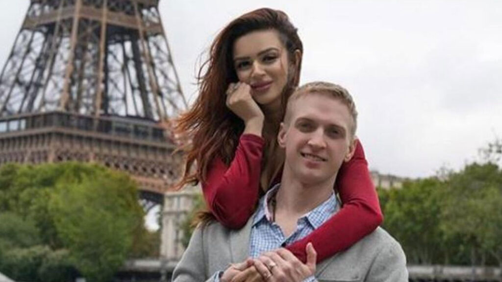 Naagin actress Aashka Goradia and husband Brent open Yoga Shala