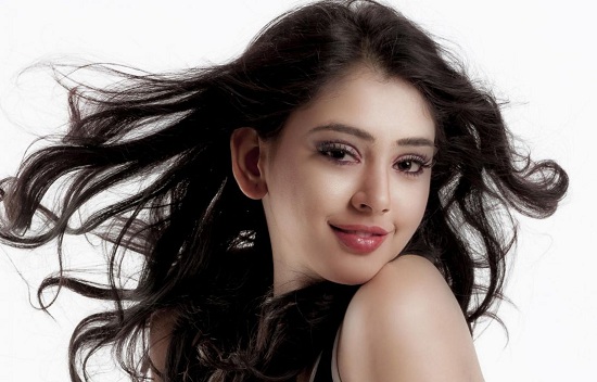 Niti Taylor is our Beauty Queen of the week 2