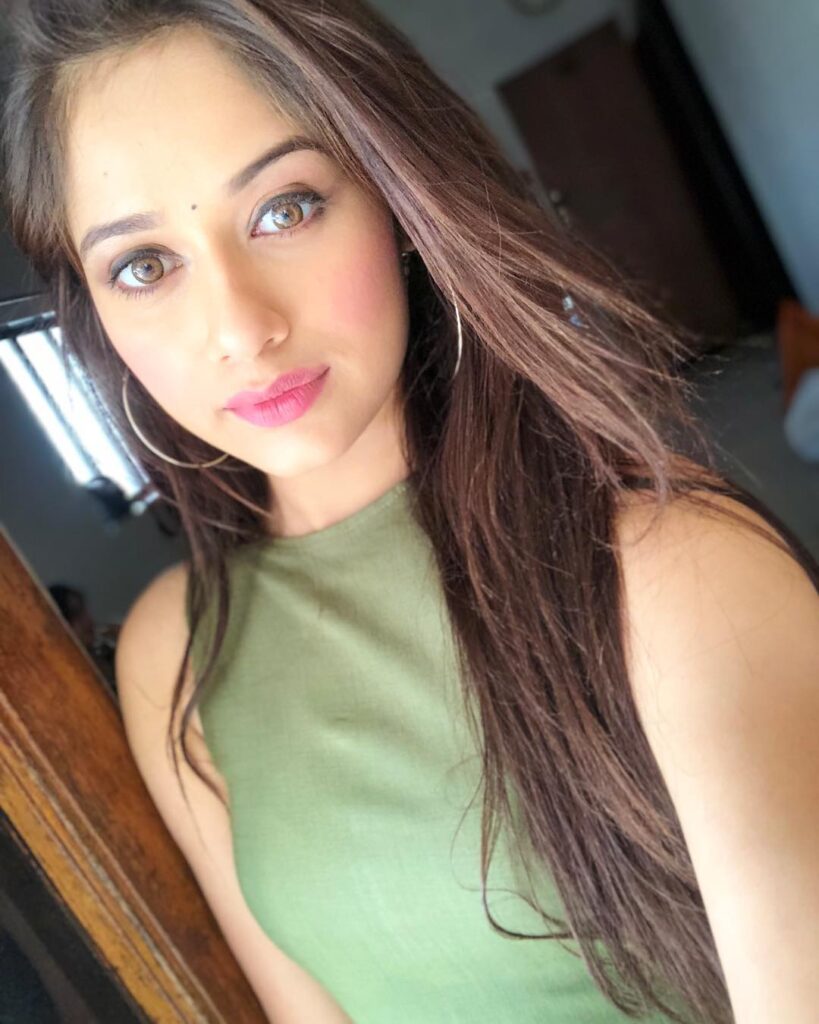 Jannat Zubair’s selfies will leave you mesmerized - 0