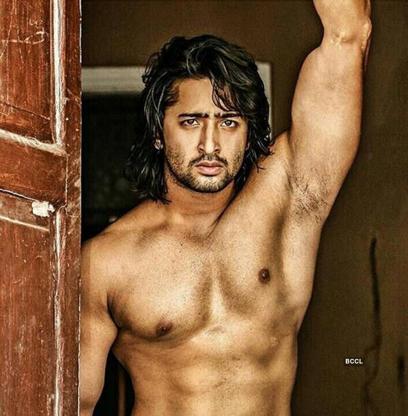 Shaheer Sheikh just made our winters HOT and here’s proof…. - 3