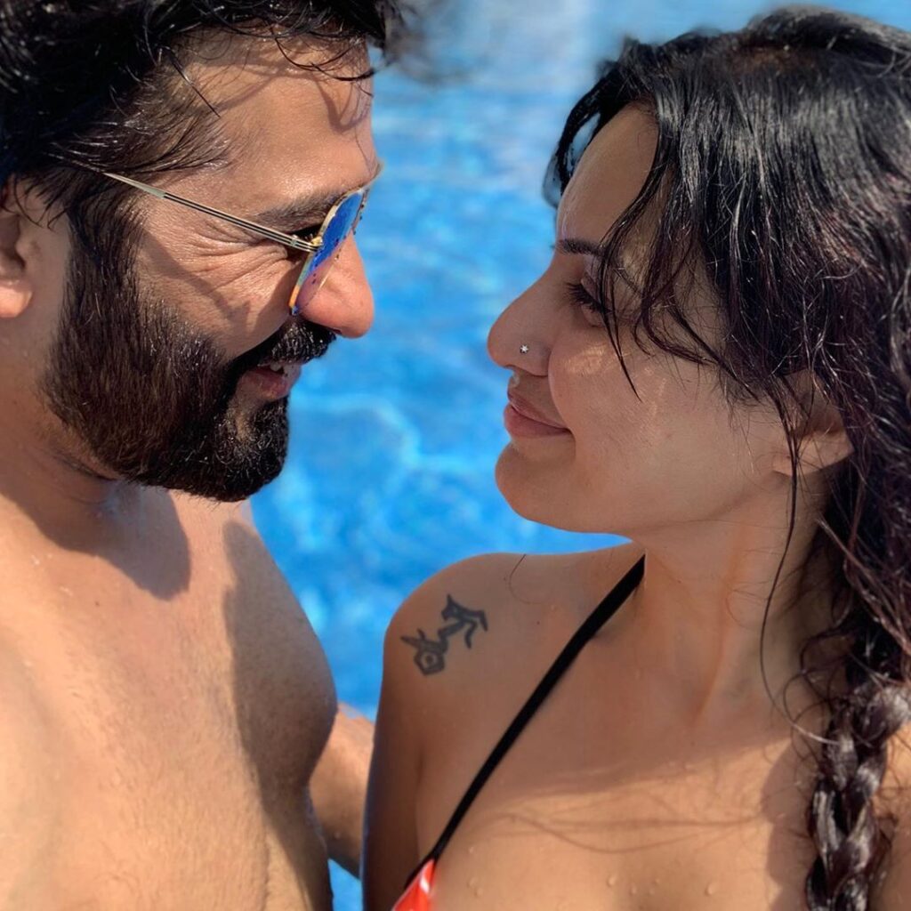 Kamya Punjabi And Her Beau Shalabh Dang’s Cute Pictures That Made Us Blush - 2