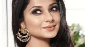 Bepannah actress Jennifer Winget’s lifestyle secrets - 4