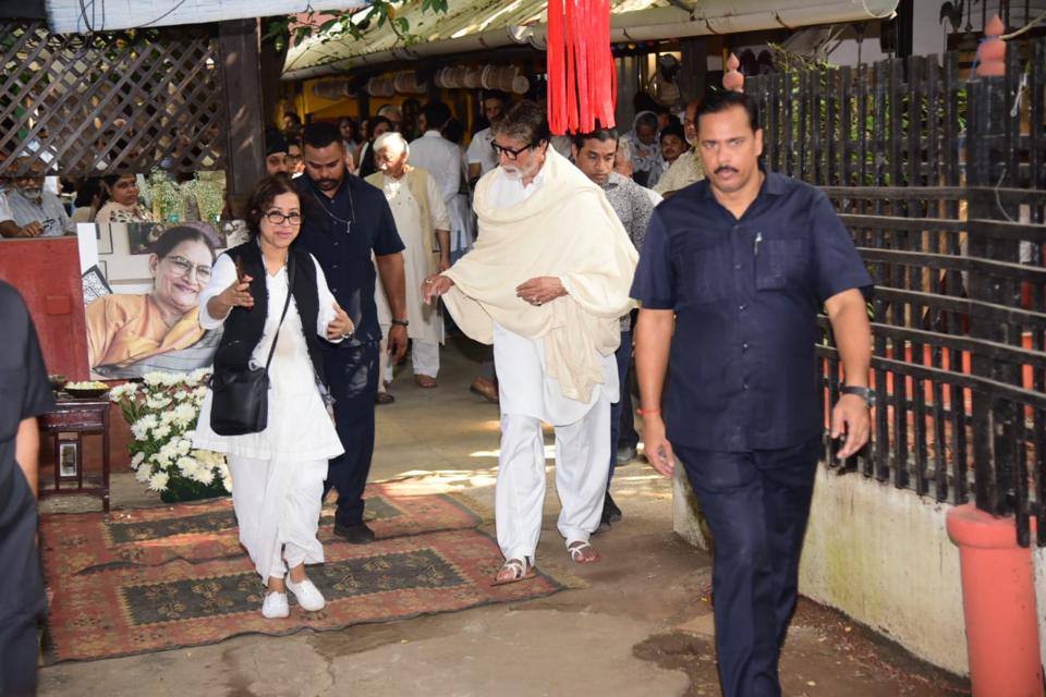 In Pics: Bollywood extends support at Shaukat Azmi’s prayer meet - 2