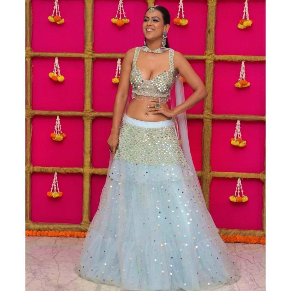 Instagrammer of the Week: Nia Sharma - 0