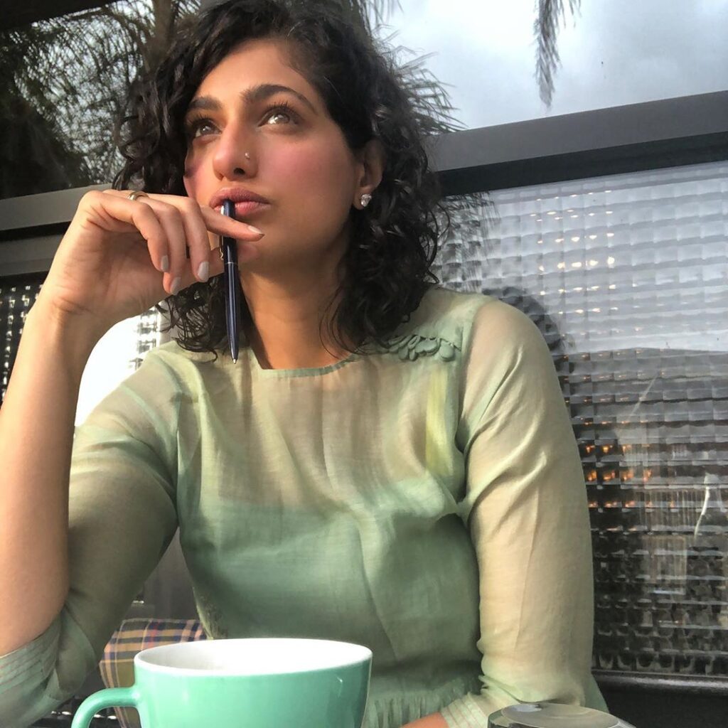 Kubbra Sait: The Instagram Queen - 0