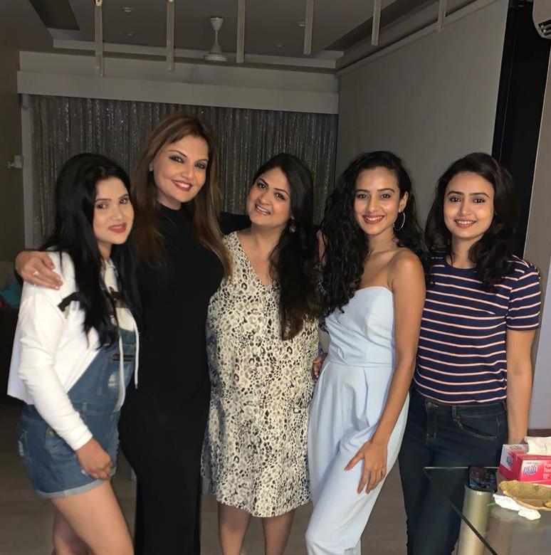 Main Bhi Ardhangini actors have a great reunion - 2