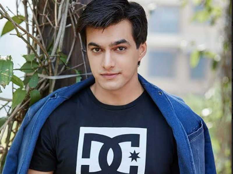 Mohsin Khan is the perfect man in black - 2