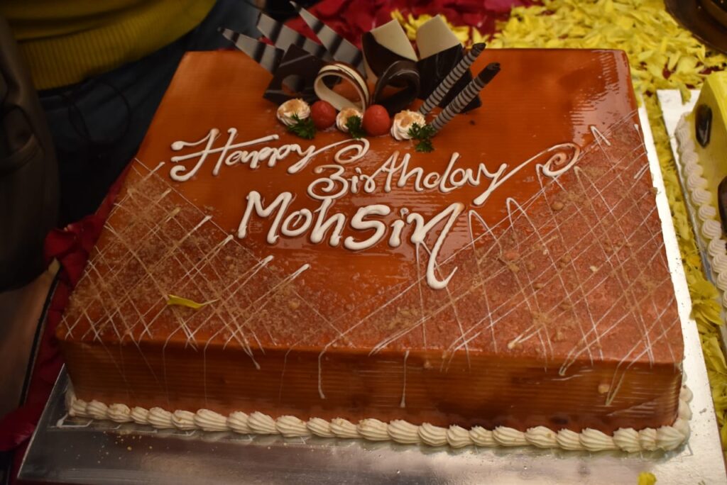 Mohsin Khan’s birthday celebration on Rajan Shahi’s set! - 6