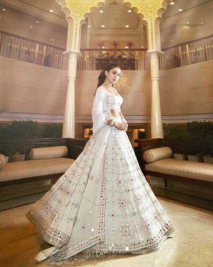 Sara Ali Khan Gives Some Major Outfit Ideas for This Wedding Season - 0