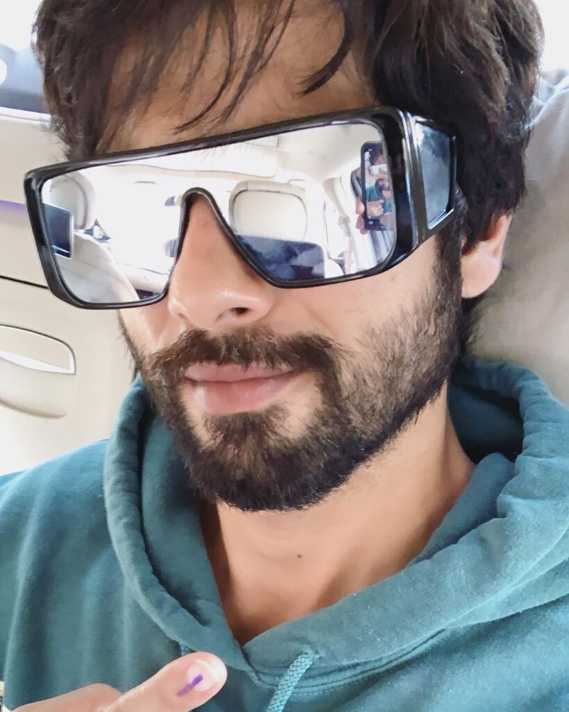 Shahid Kapoor’s hottest selfies on Instagram! - 2