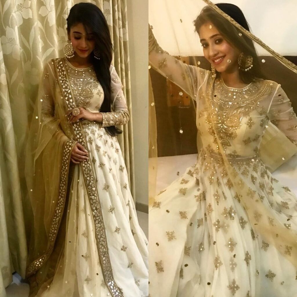 Shivangi Joshi’s classy lehenga looks - 2