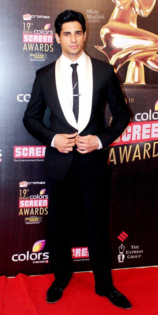 Siddharth Malhotra’s charming suit looks - 0