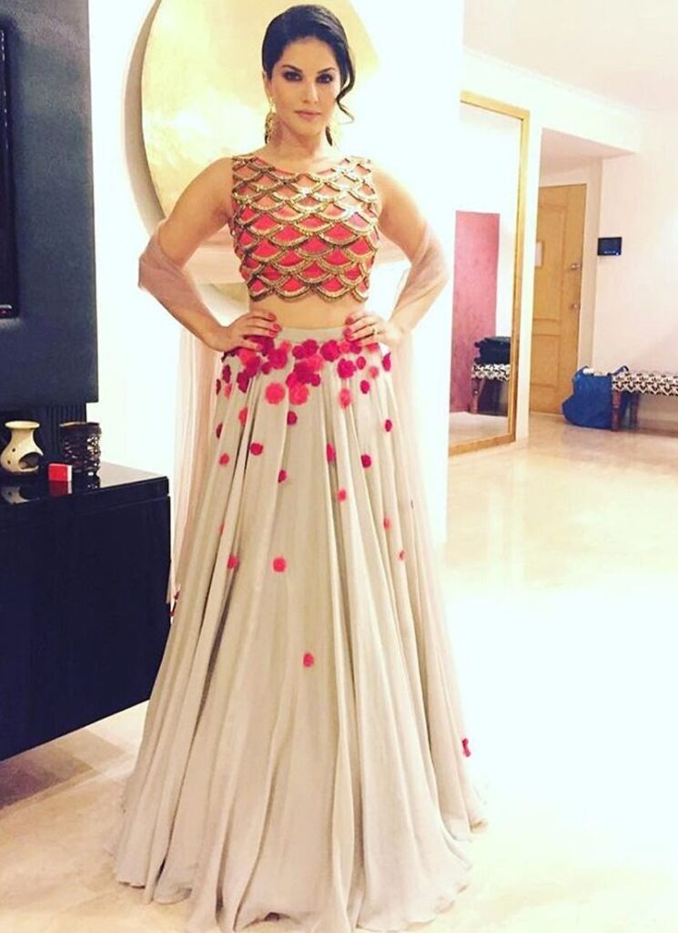 Bollywood Actress Lehenga Collection: She Can Carry Any Color With Grace and Here is Proof - 1