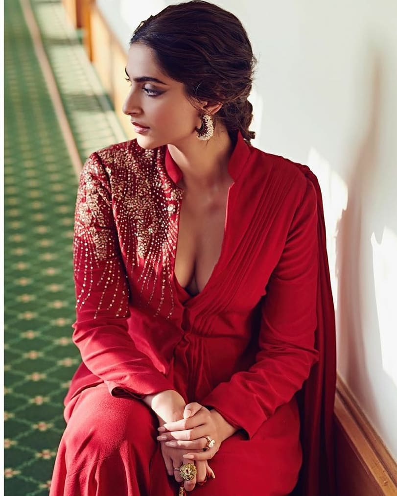 These pictures of Sonam Kapoor make us swoon over her - 1