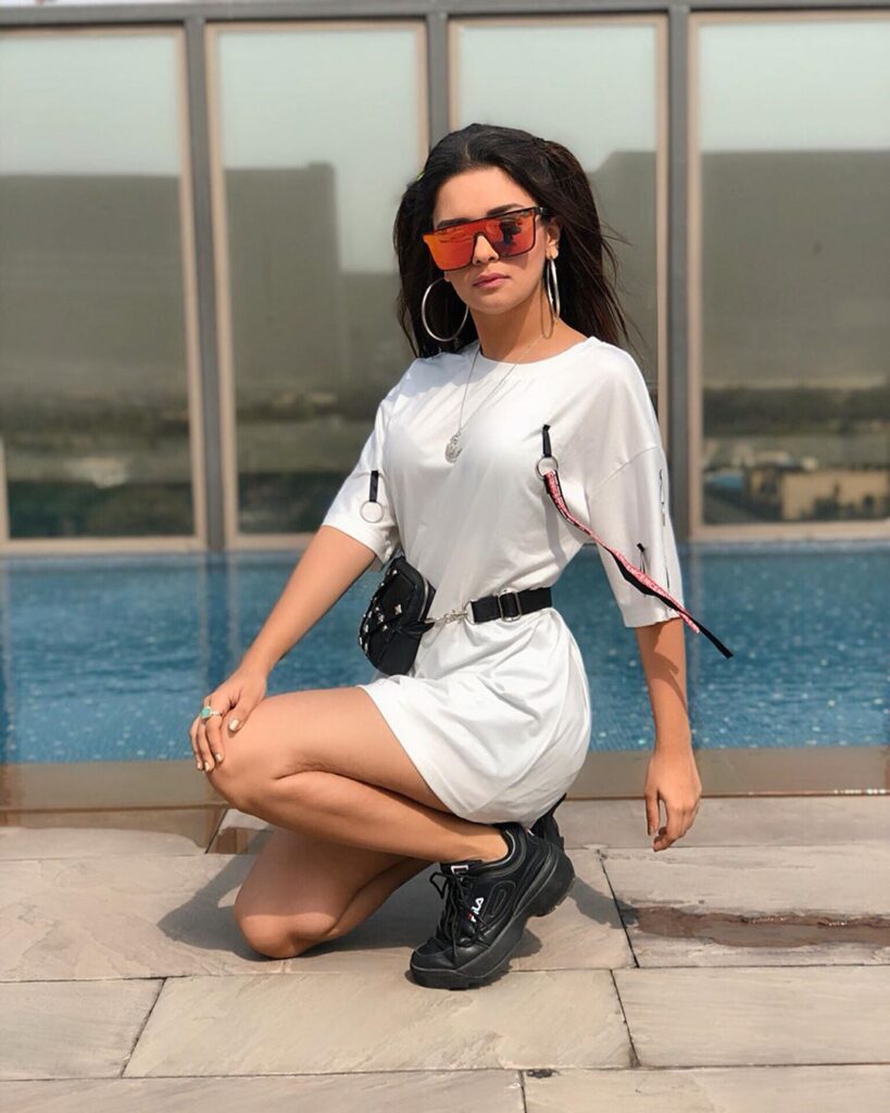 TikTok star Avneet Kaur redefines perfection in ‘white’ - 4