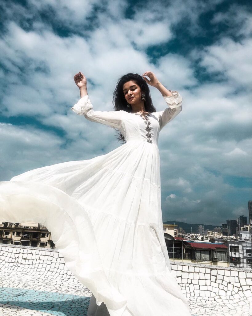TikTok star Avneet Kaur redefines perfection in ‘white’