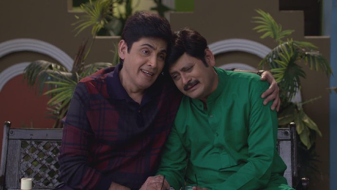 Bhabhiji Ghar Par Hai: Vibhuti and Tiwari’s Tashan moments - 0