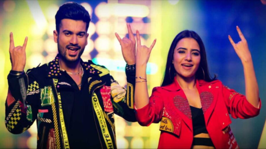 Bhangra Paa Le's Kala Joda Song is the ultimate Punjabi peppy number