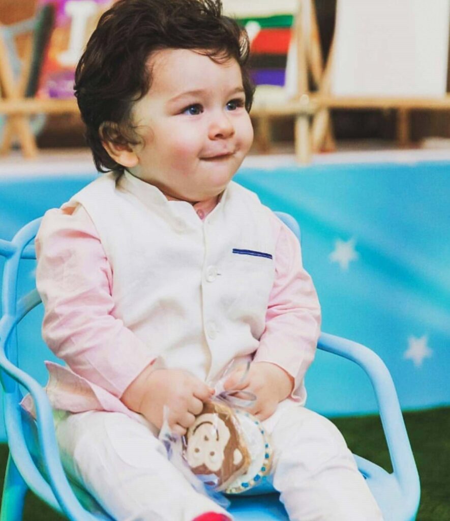 Endless Expressions of Taimur Ali Khan - 1