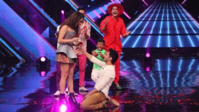 Dance+5: Varun Dhawan proposes to Shraddha Kapoor in SRK Style