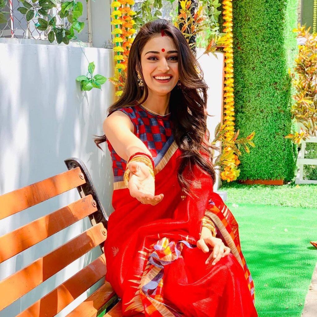 These pictures prove that Erica Fernandes slays in every avatar - 5