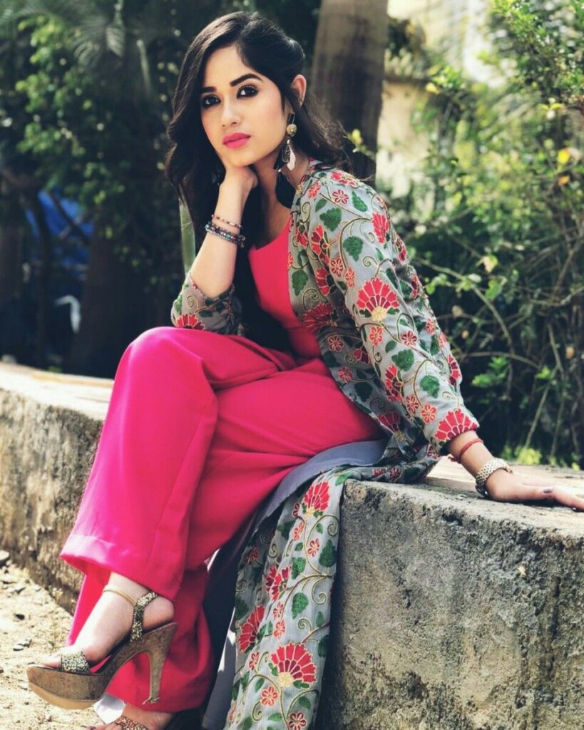 Jannat Zubair looks like a dream in floral outfits - 0