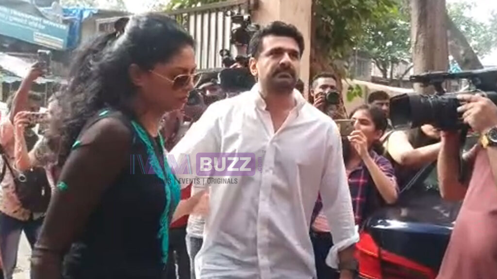 Karanvir Bohra, Arjun Bijlani, Chetan Hansraj and Shilpa Saklani arrive for Kushal Punjabi’s funeral - 11