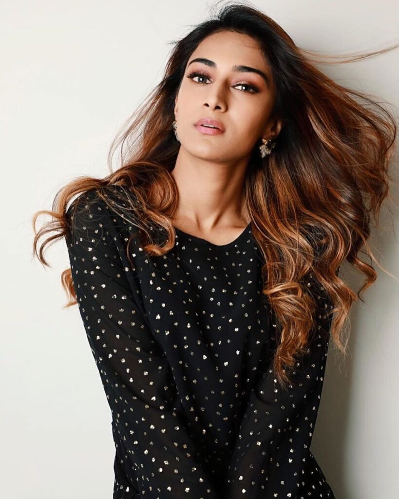 Let’s end the year 2019 with these gorgeous pictures of Erica Fernandes - 2