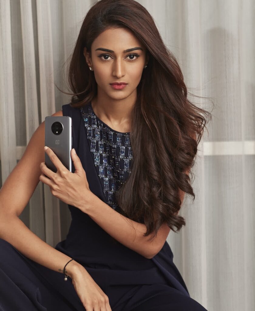 Erica Fernandes TV hottie is a style icon for young people - 4