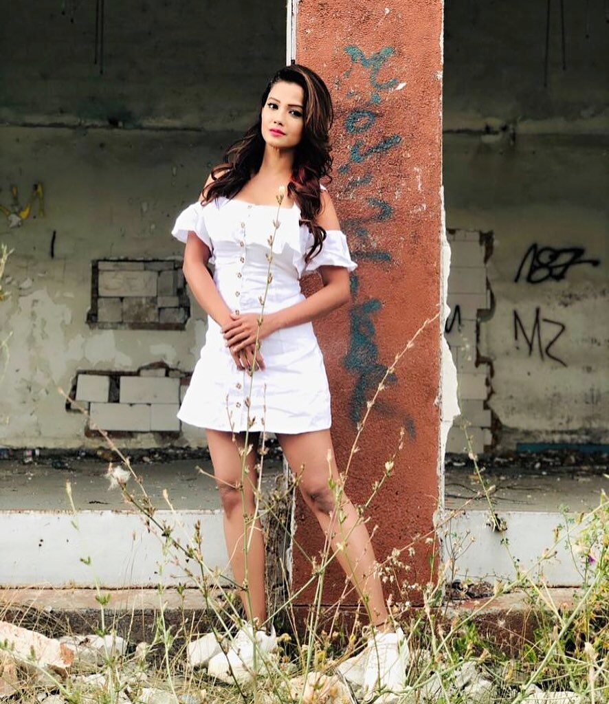 Pictures of Adaa Khan are raising the temperature - 7