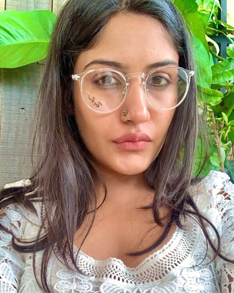 Pictures of Sanjivani 2 actress Surbhi Chandna prove that she’s a hot-bomb - 3