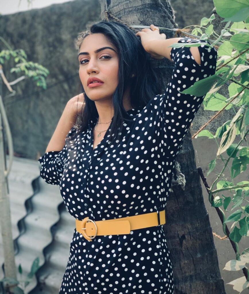 Pictures of Sanjivani 2 actress Surbhi Chandna prove that she’s a hot-bomb - 4