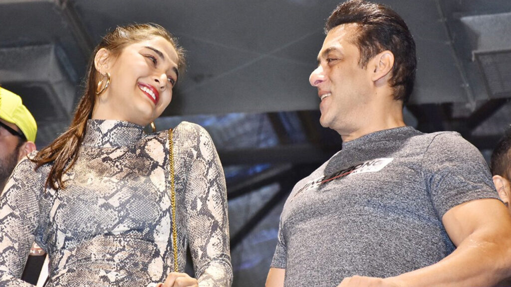 Salman Khan is my sweetheart - Saiee Manjrekar