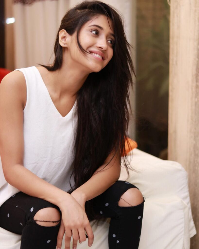 Prove that Shivangi Joshi is the most relatable celebrity ever - 4