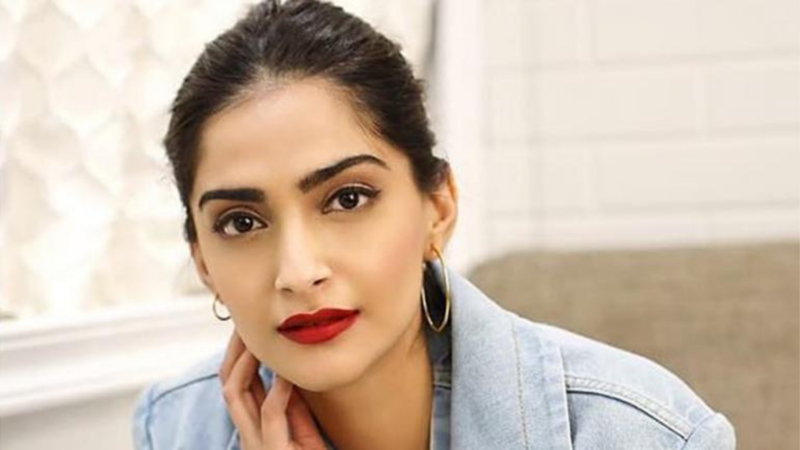 10 facts of Sonam Kapoor that will make you awe of her - 2