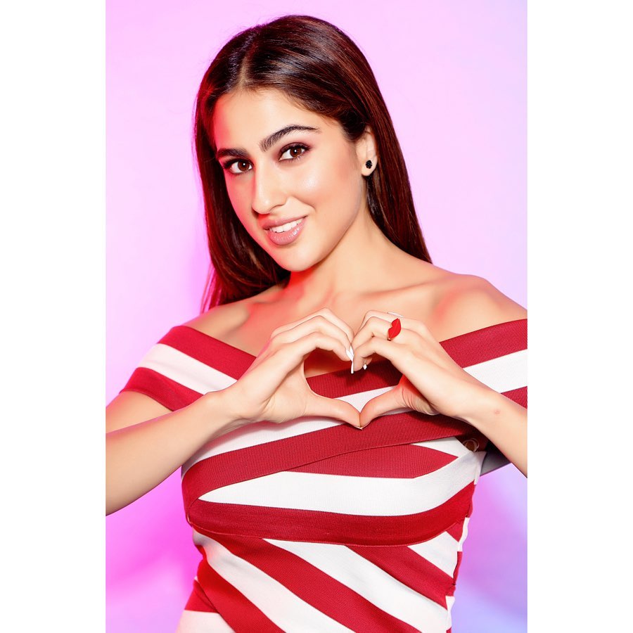 Sara Ali Khan is a HOT BABE in her latest photos - 2