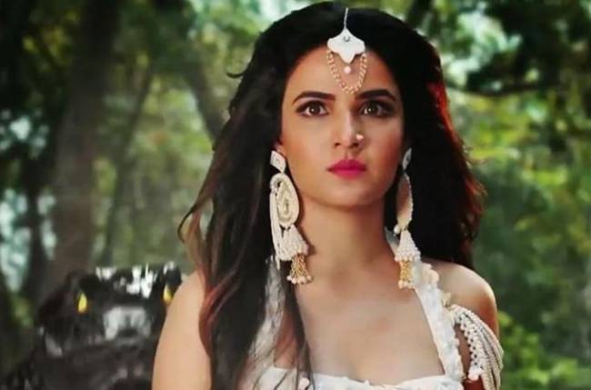 Best Scenes from Naagin – Bhagya Ka Zehreela Khel - 3