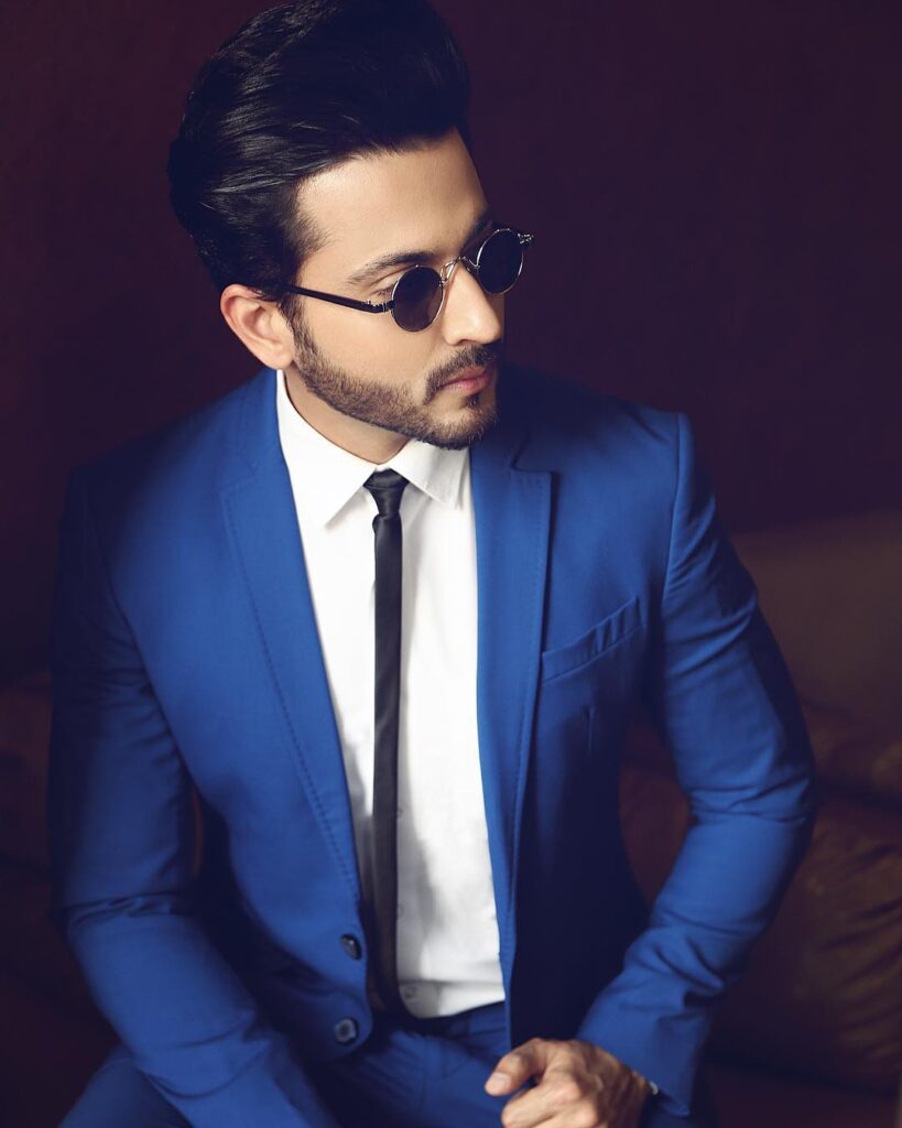 Dheeraj Dhoopar and his looks which made winter HOT - 1