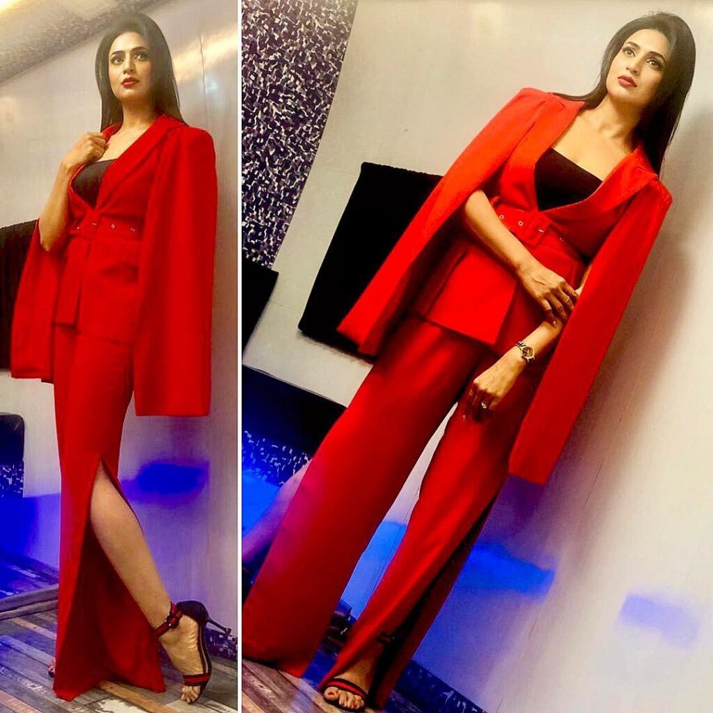 Divyanka Tripathi’s red avatar: Hot or not? - 0