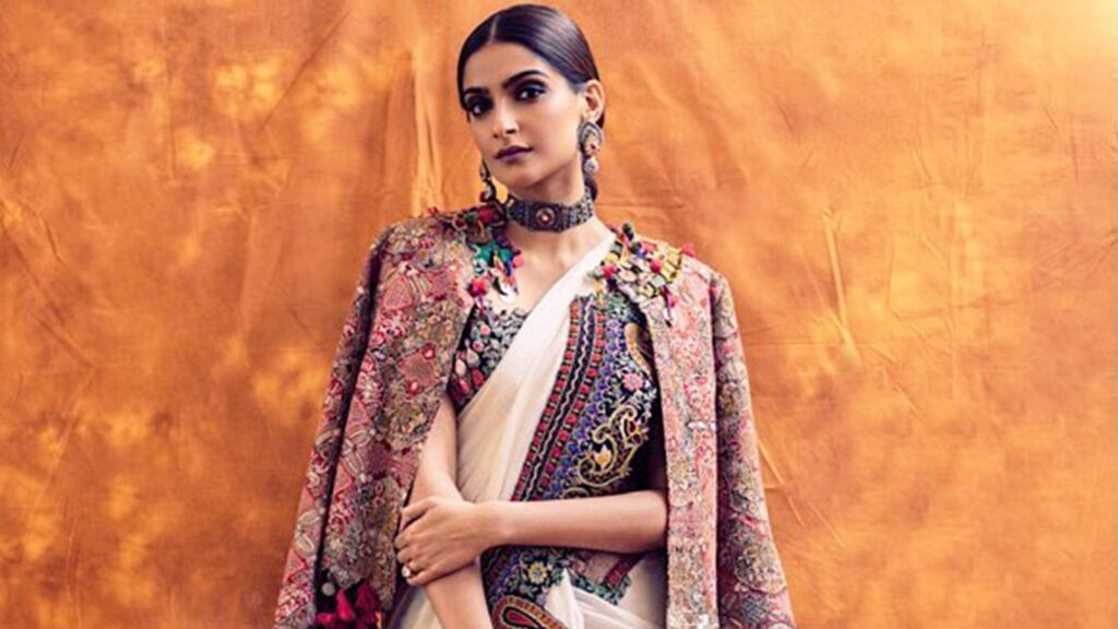 Flashback To Sonam Kapoor’s Ethnic and Modern Looks - 4