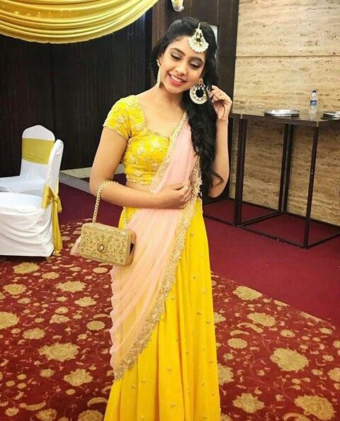 [PHOTO] From Kaisi Yeh Yaarian to Ishqbaaz, Niti Taylor’s complete style transformation - 0