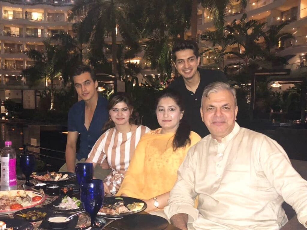 Here’s why Mohsin Khan is Television’s complete family man - 0